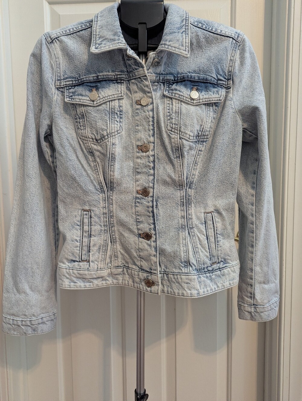 WHBM -Light Wash Women's Denim Jacket